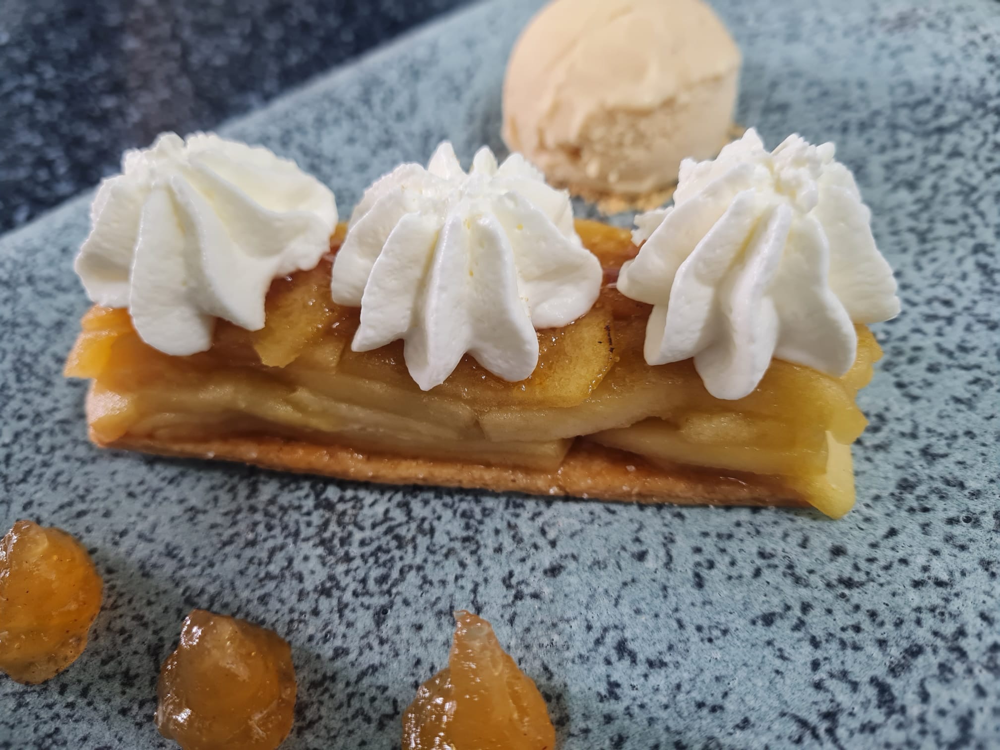 La nostra Taten de poma amb gelat de vainilla